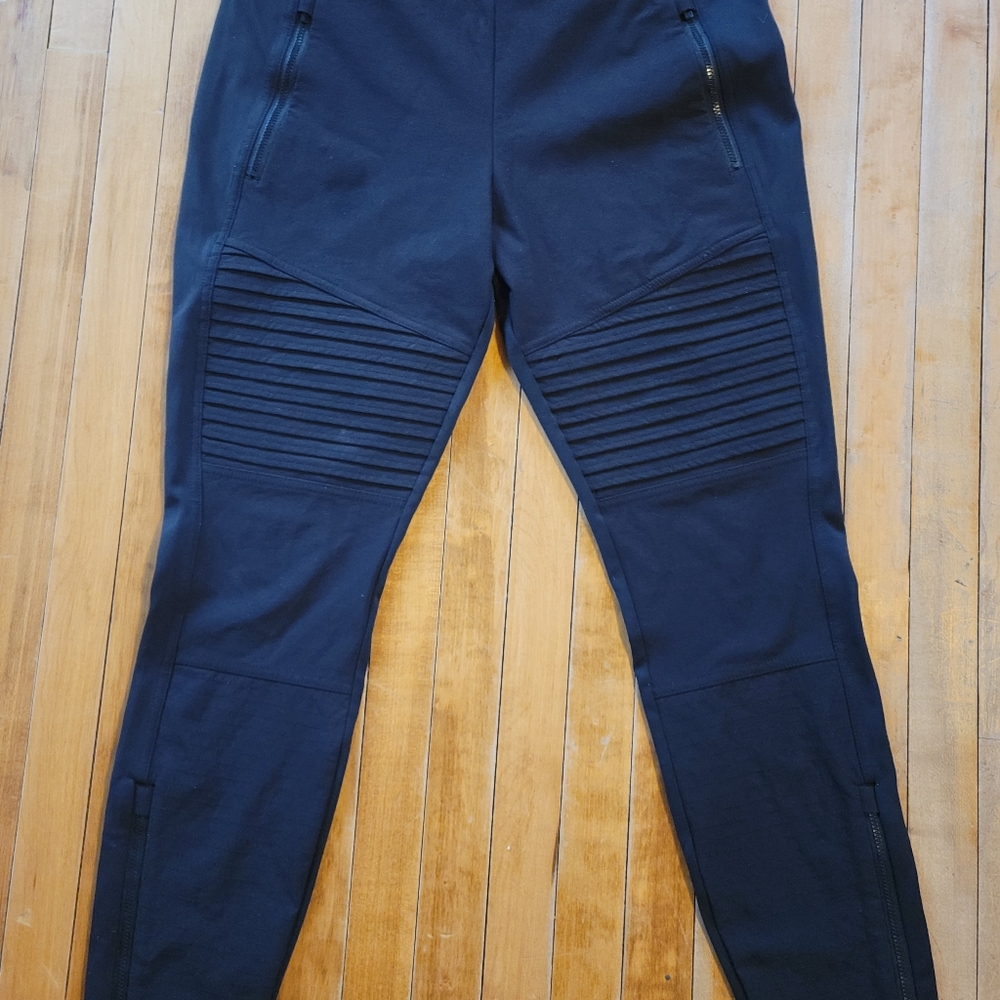 ATHLETA Headlands Hybrid Legging Size10